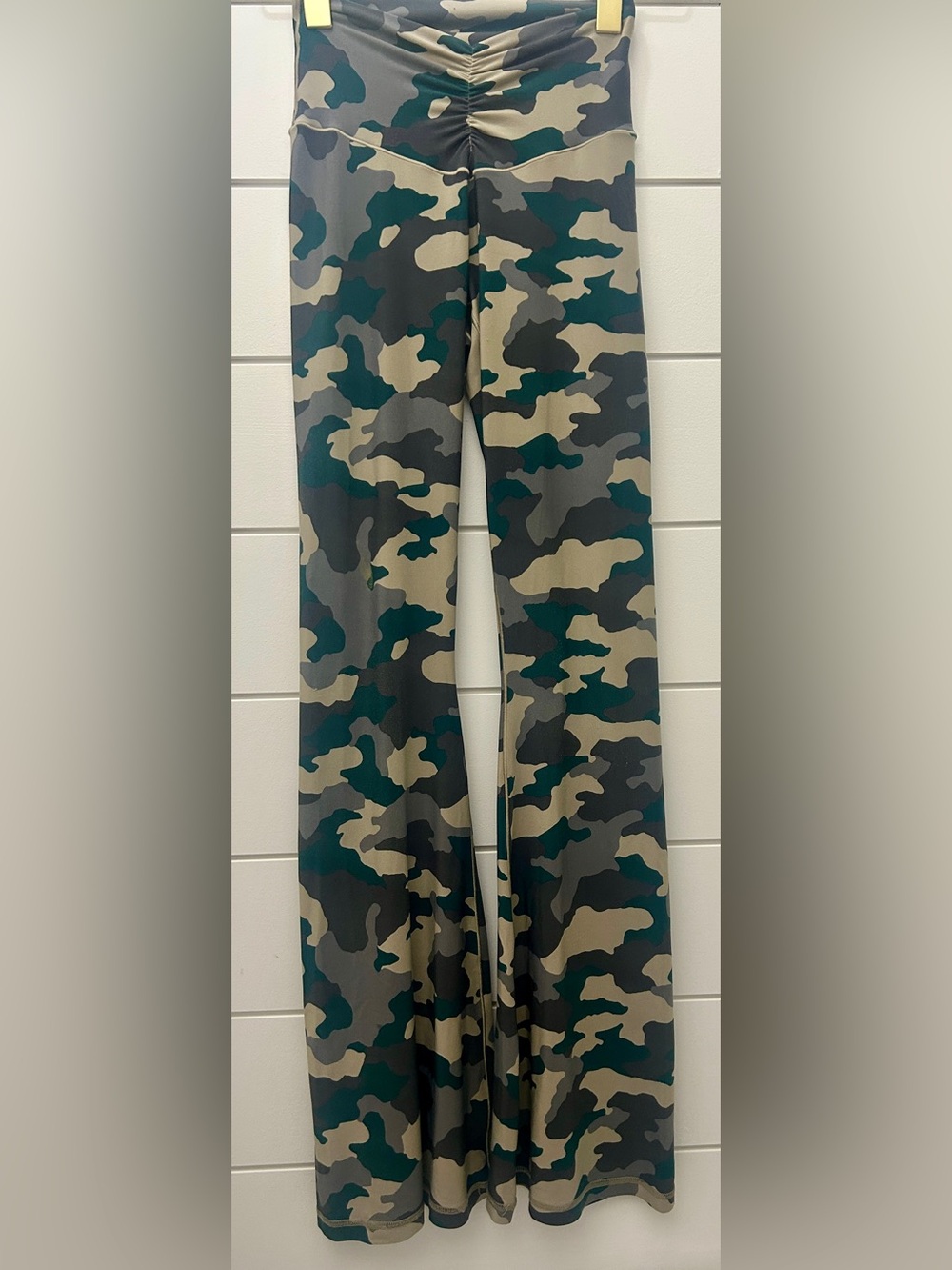 Offline by Aerie Real Me Camo High-Rise Flare Ultra Soft Leggings • Size M